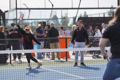 people try out new pickleball courts